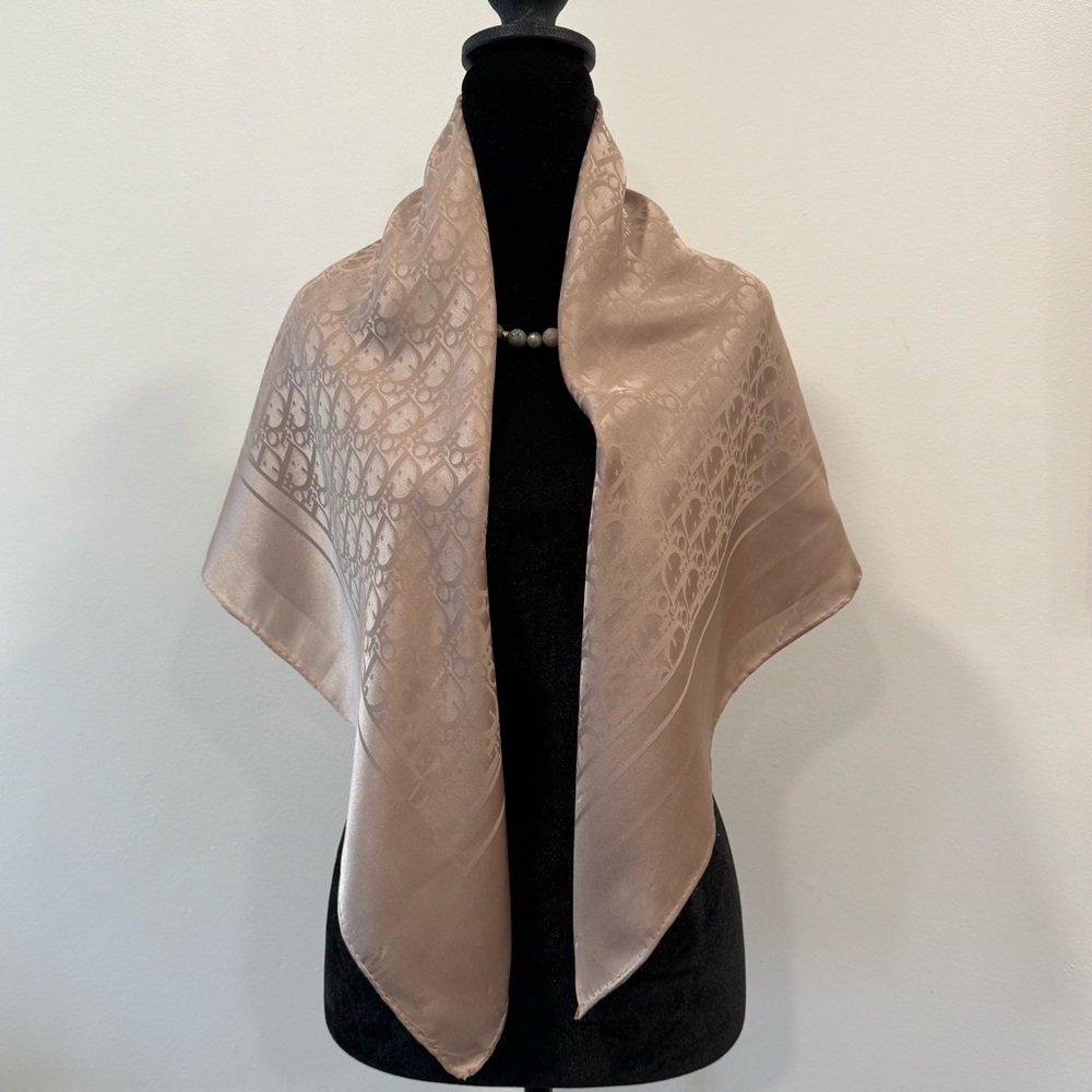 Dior Silk Scar 90 Carré Blush Beige Logo Hand Rolled Made in France - Picture 4 of 13